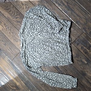 leopard print light weight sweater